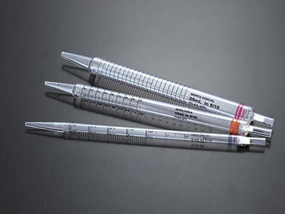 獨特的短管設計，符合人體工程學設計，可在層流罩下方使用