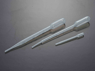 采用小吸頭設計,刻度線清晰、準確，可保證滴量的可重復性